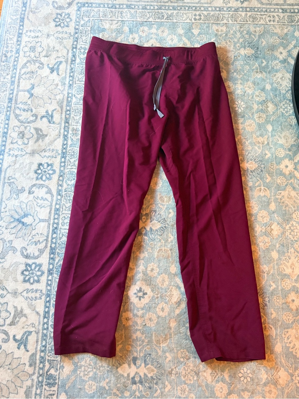 Figs Women's Burgundy Stretch Jogger Pants